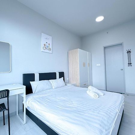 Vv Homestay Jesselton Quay Surla Sabah Mall Kk 亚庇贵赴行馆 コタキナバル エクステリア 写真