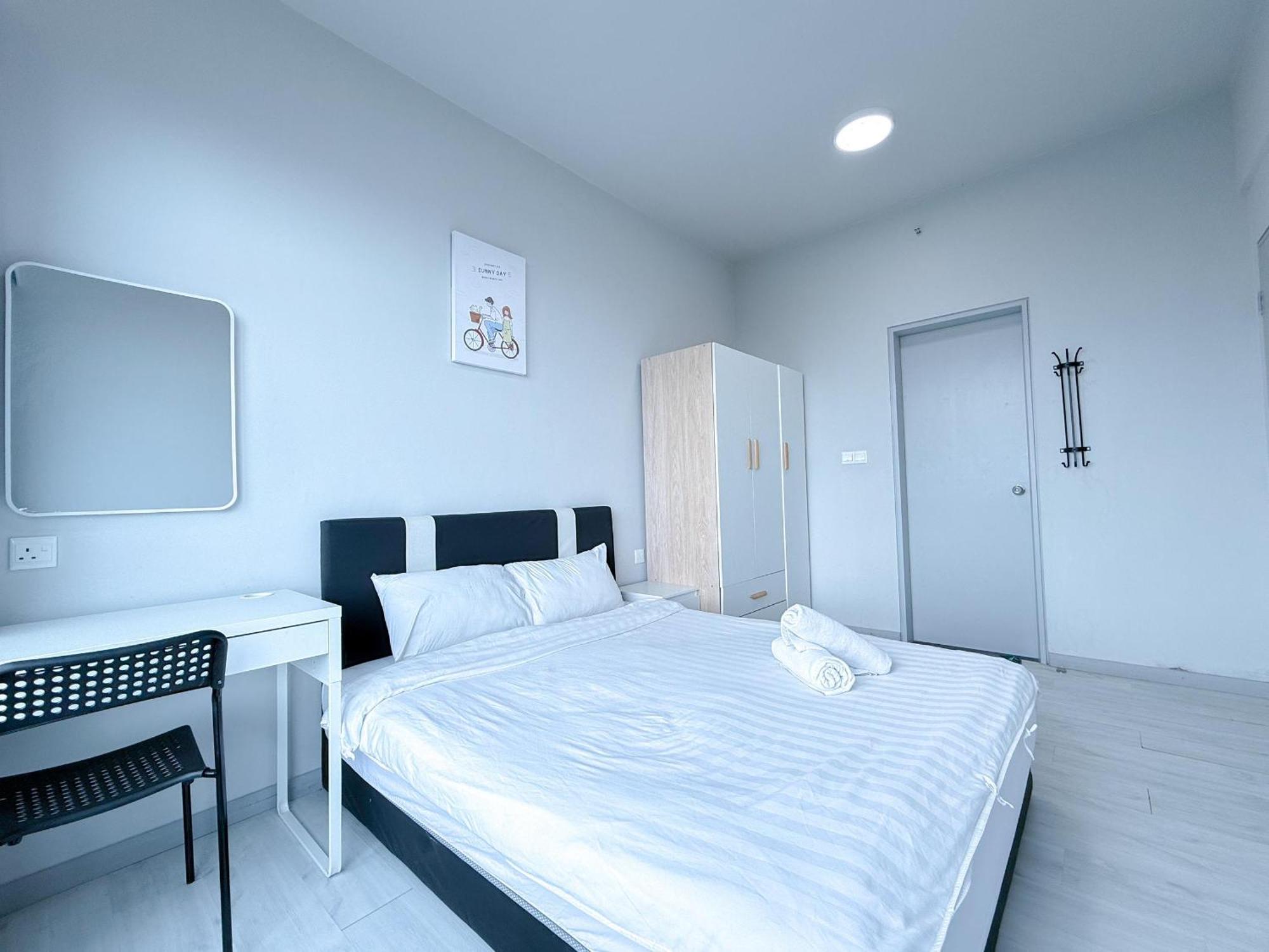 Vv Homestay Jesselton Quay Surla Sabah Mall Kk 亚庇贵赴行馆 コタキナバル エクステリア 写真